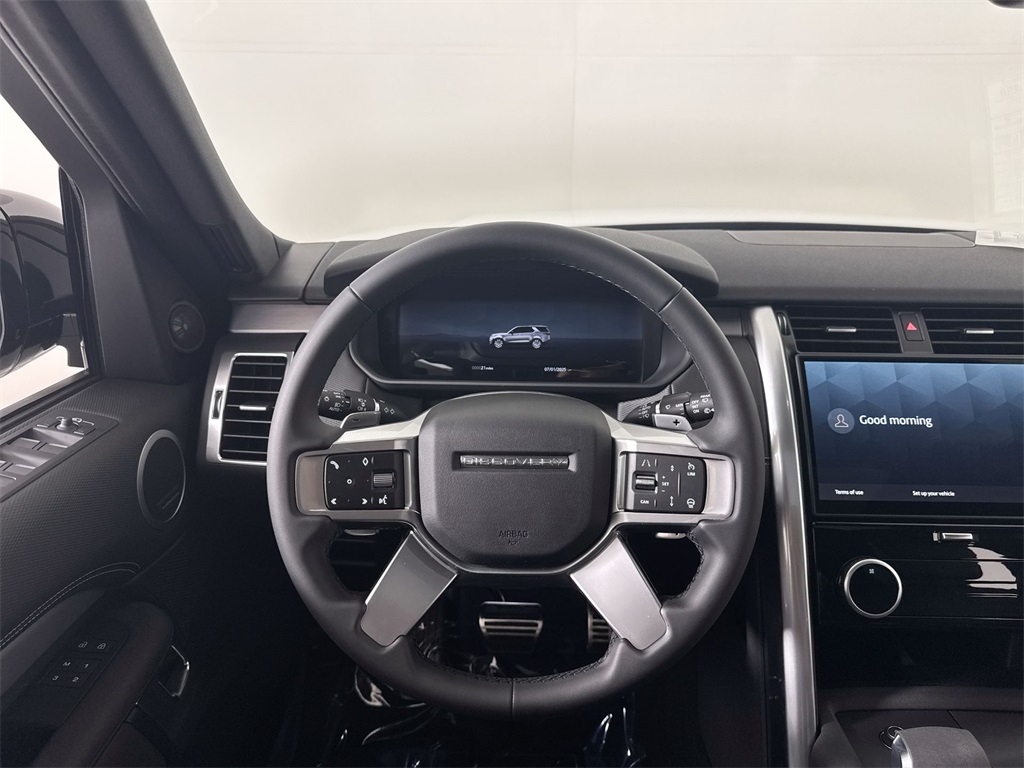 2025 Land Rover Discovery SE photo 14