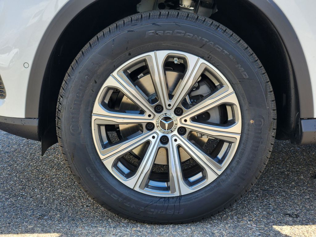 2026 Mercedes Benz GLC 300 4MATIC photo 17