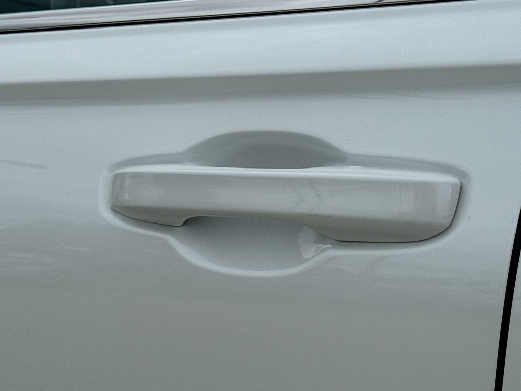 2024 Honda CR-V Hybrid Sport Touring photo 9