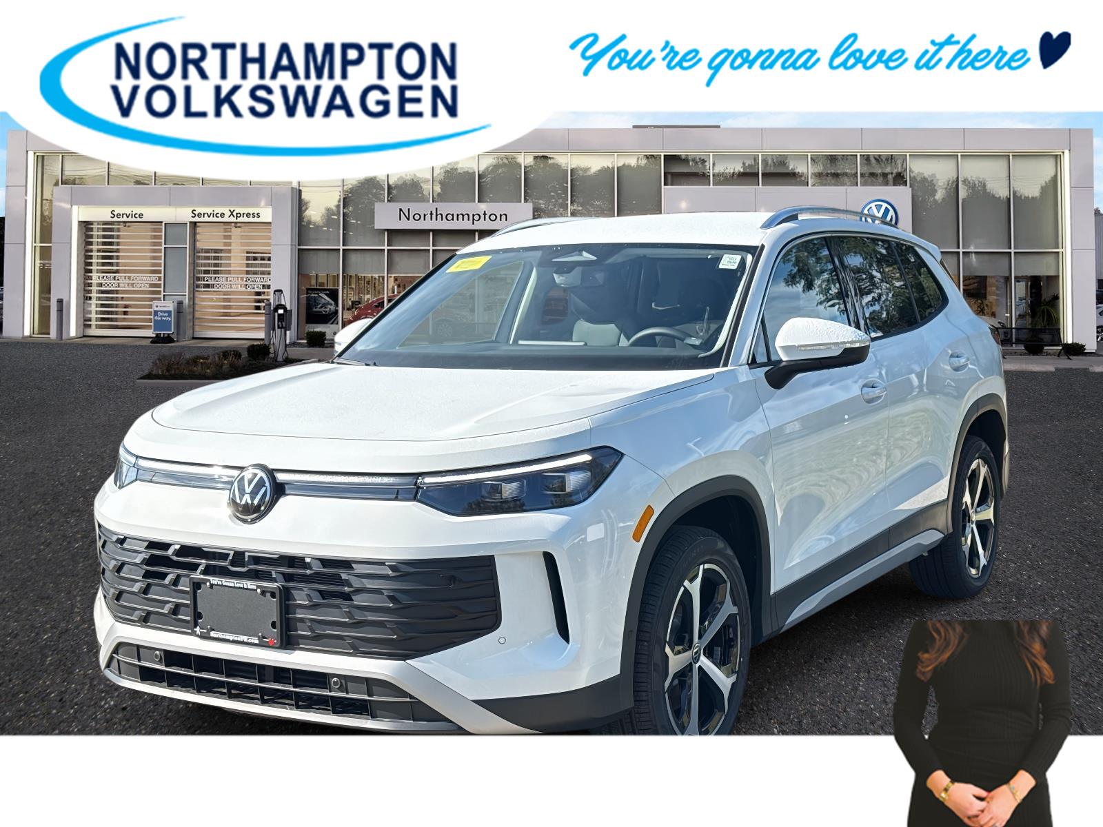 2025 Volkswagen Tiguan SE's photo