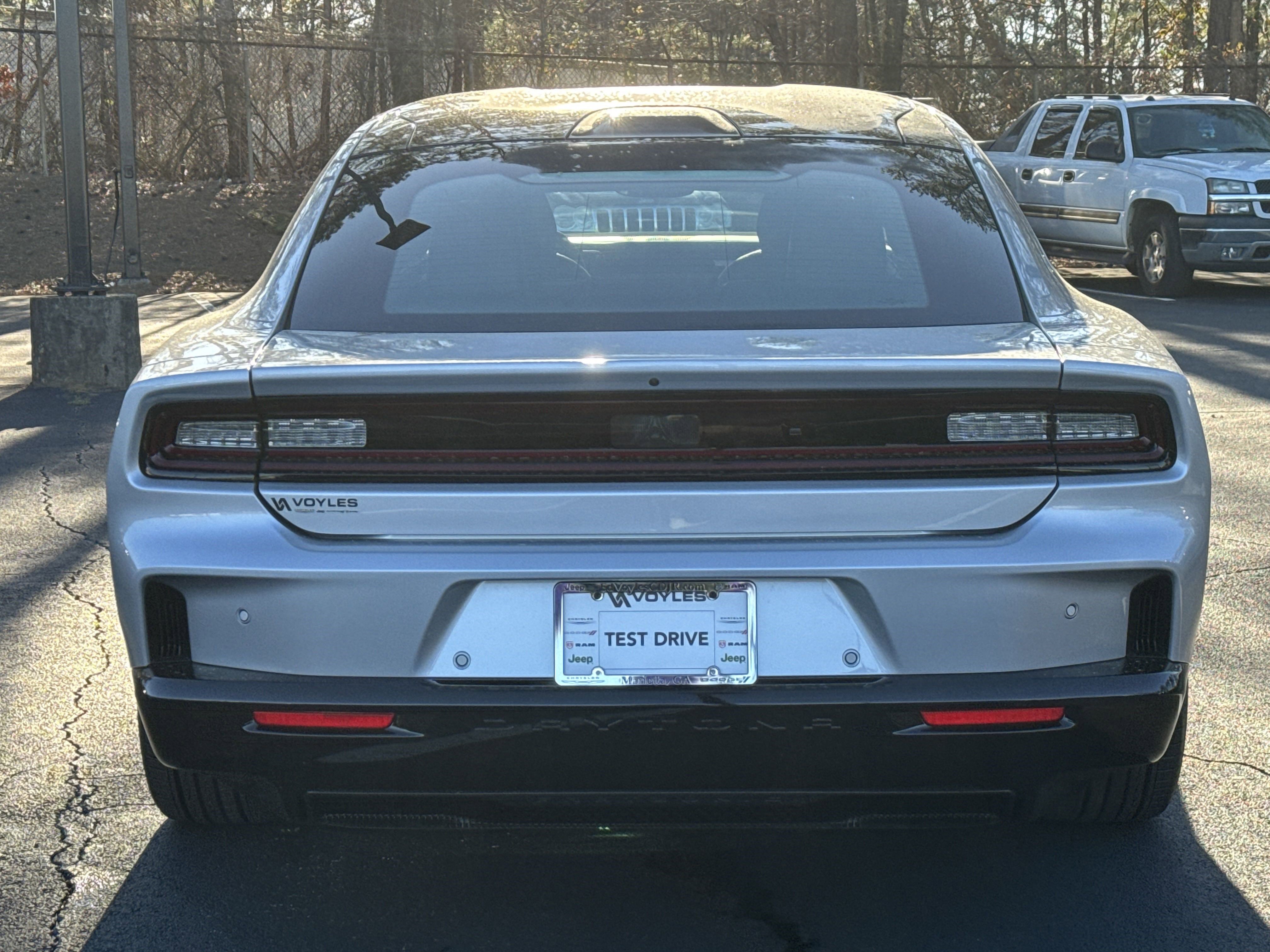 2025 Dodge Charger R/T photo 4