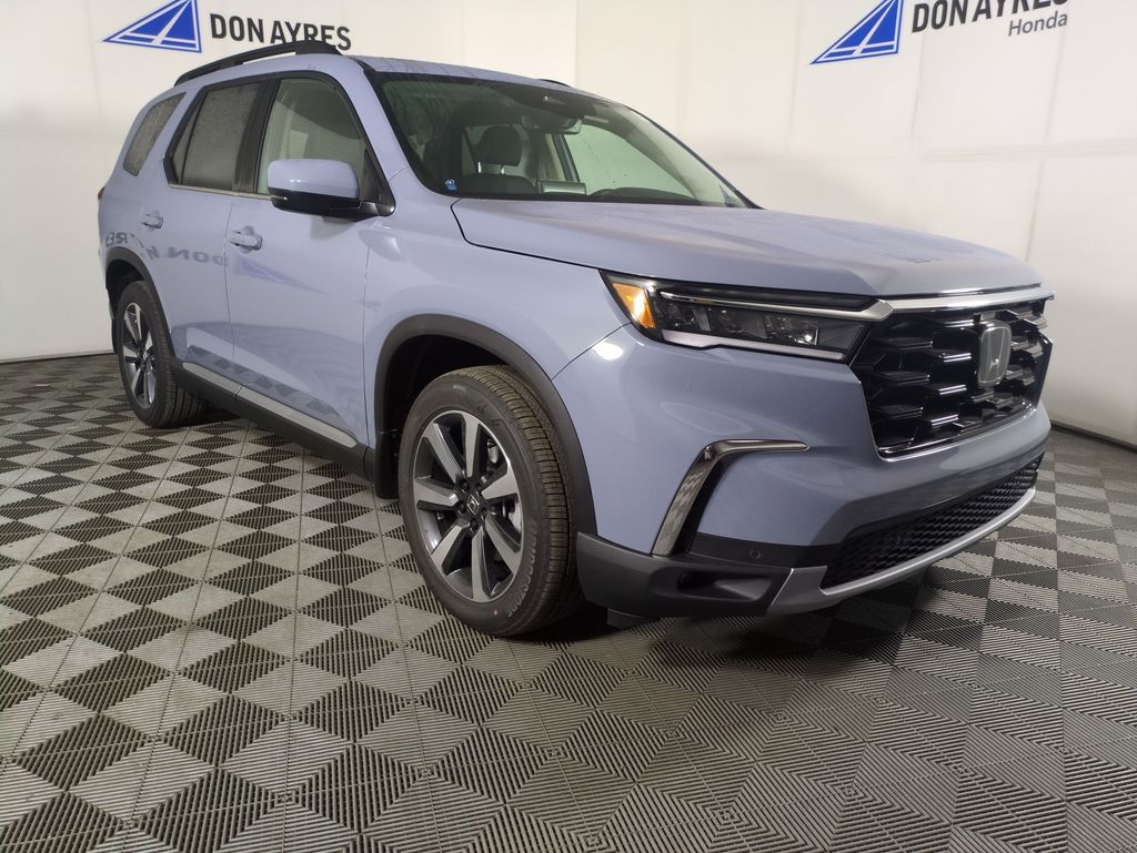 2025 Honda Pilot Touring photo 5