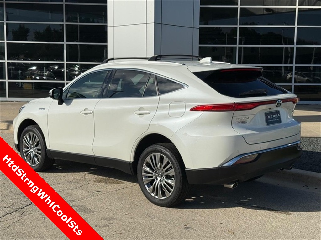 2021 Toyota Venza XLE photo 2