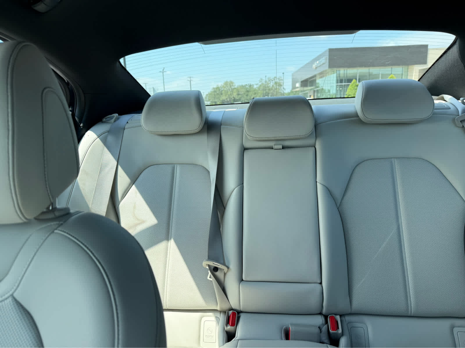 2024 Genesis G70 2.5T photo 12