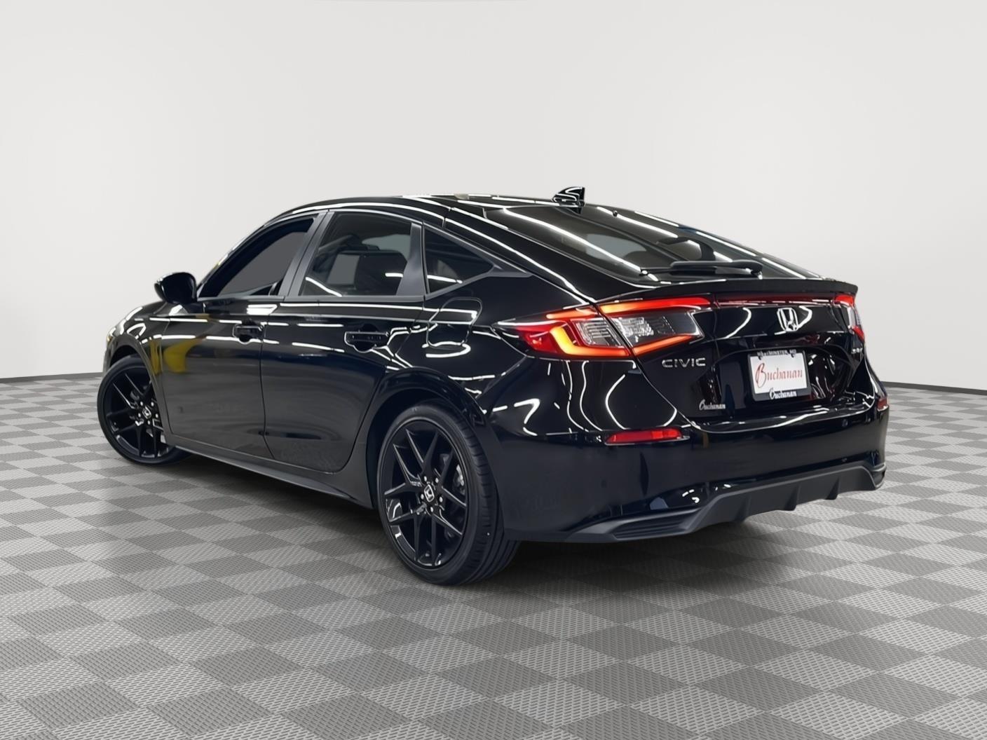2024 Honda Civic Hatchback Sport photo 3