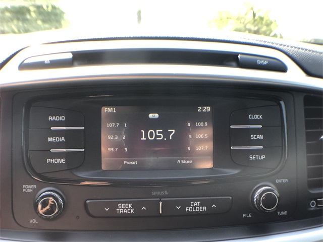 2017 Kia Sorento LX photo 7