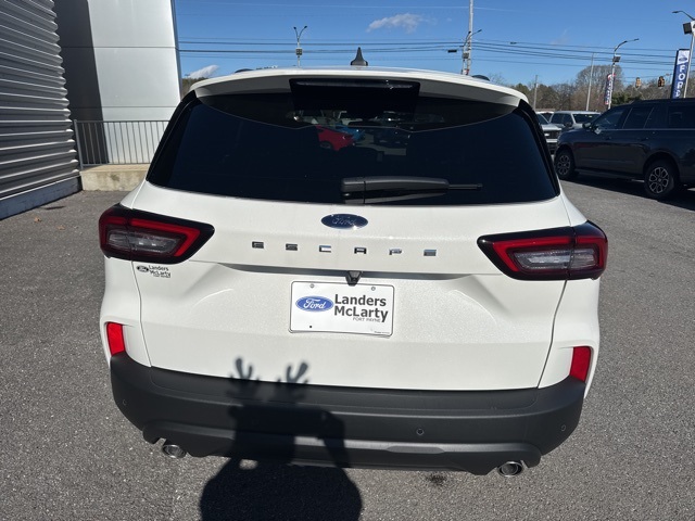 2025 Ford Escape ST-Line photo 4