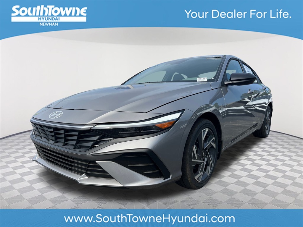 2025 Hyundai Elantra Blue's photo