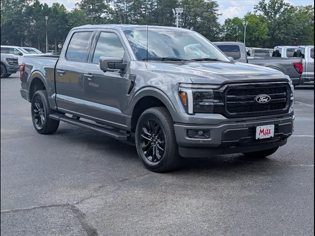 2025 Ford F-150 Lariat photo 2