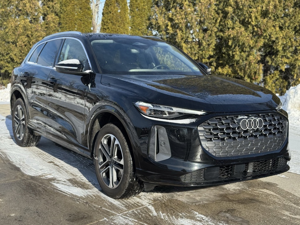 2025 Audi New Q5 Premium Plus's photo