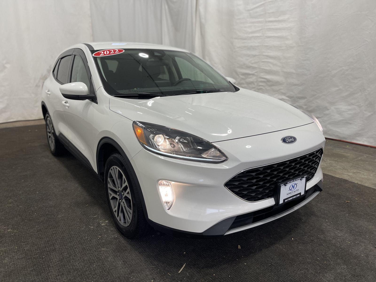 2022 Ford Escape SEL photo 3