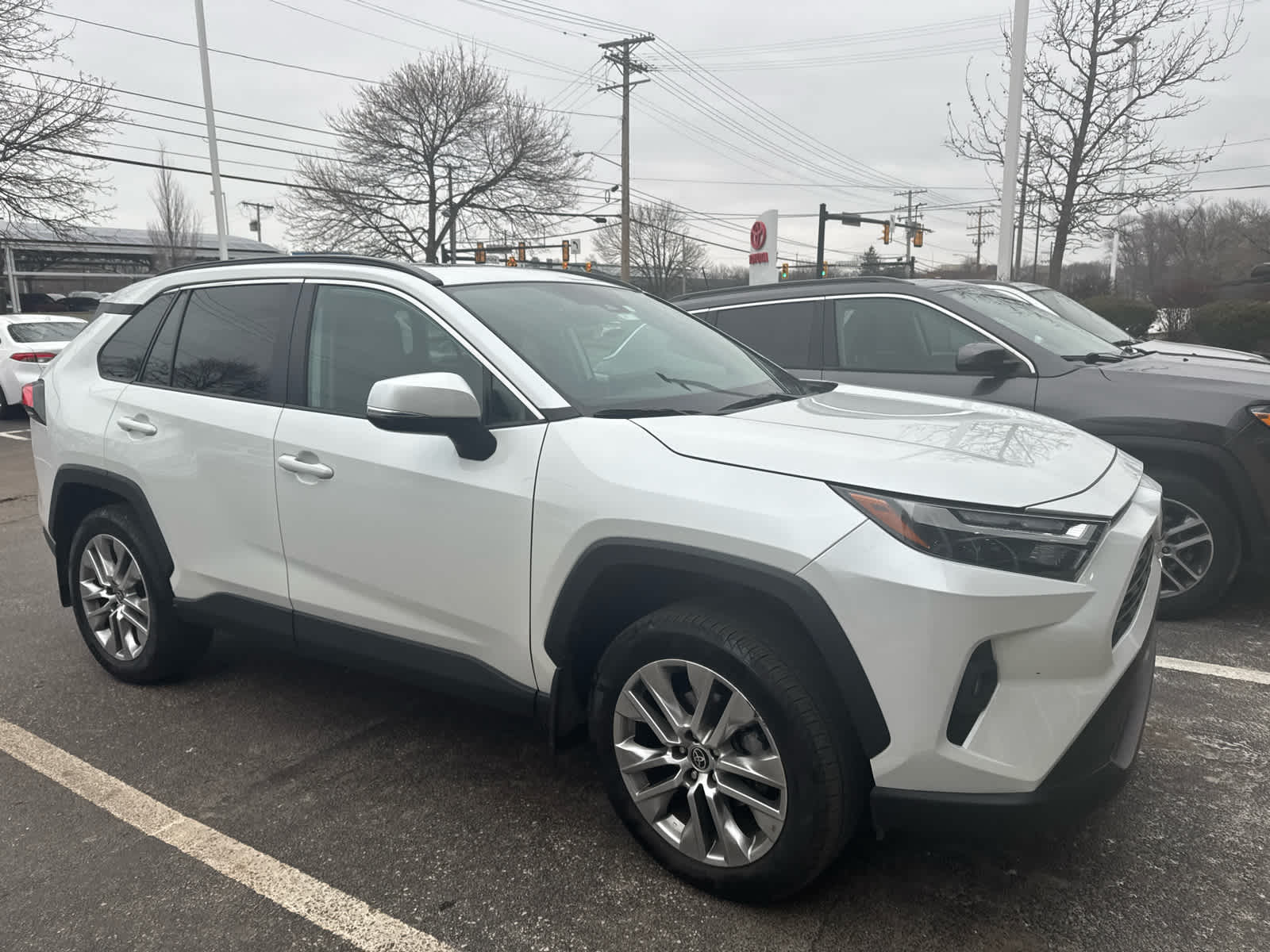 2023 Toyota RAV4 XLE Premium
