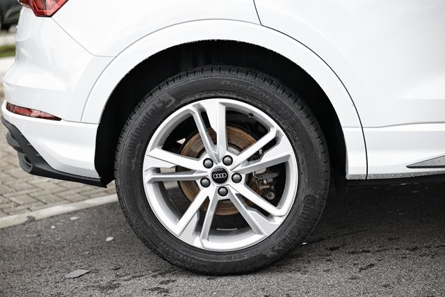 2024 Audi Q3 Premium Plus S line photo 3