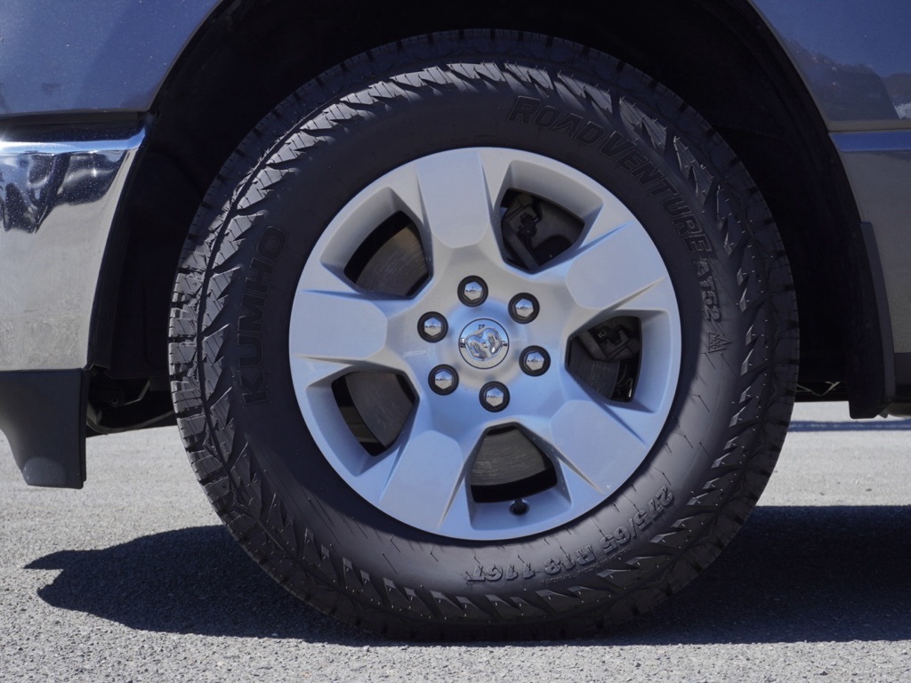 2020 Ram 1500 Big Horn photo 9