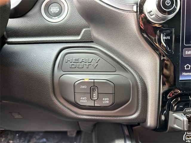 2025 Ram 2500 Laramie photo 18