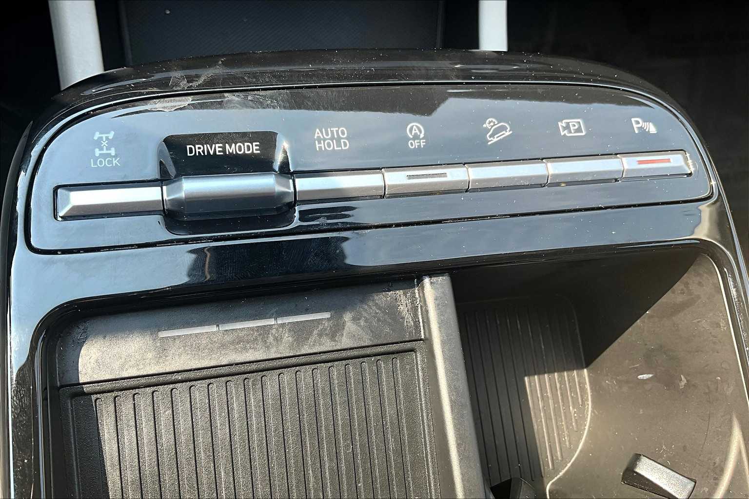 2025 Hyundai Tucson Limited photo 32