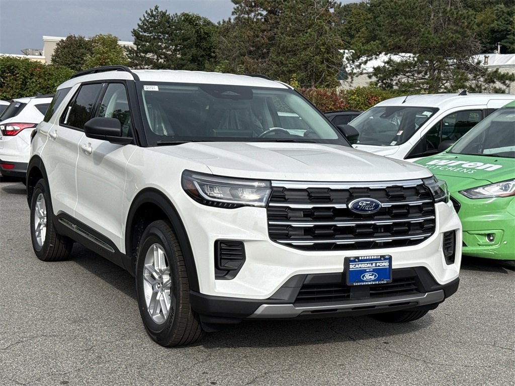 2025 Ford Explorer Active's photo