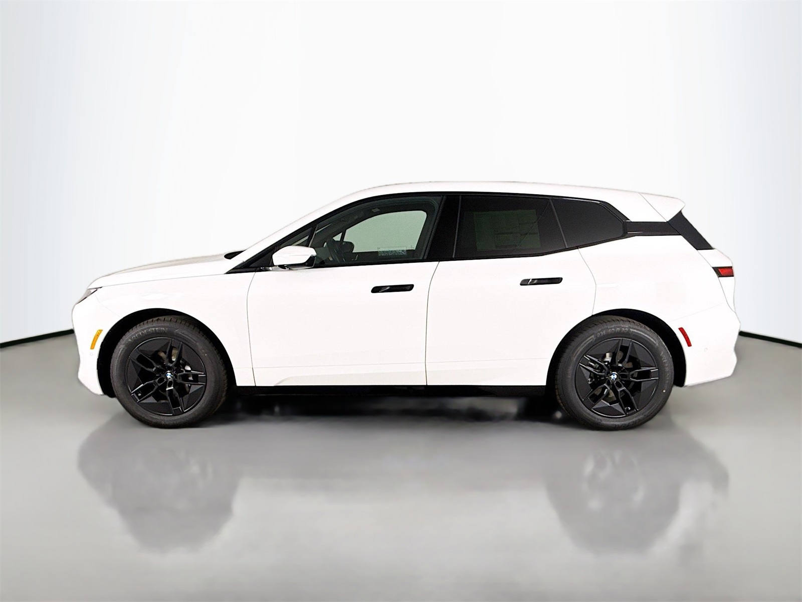 2026 Bmw iX photo 4