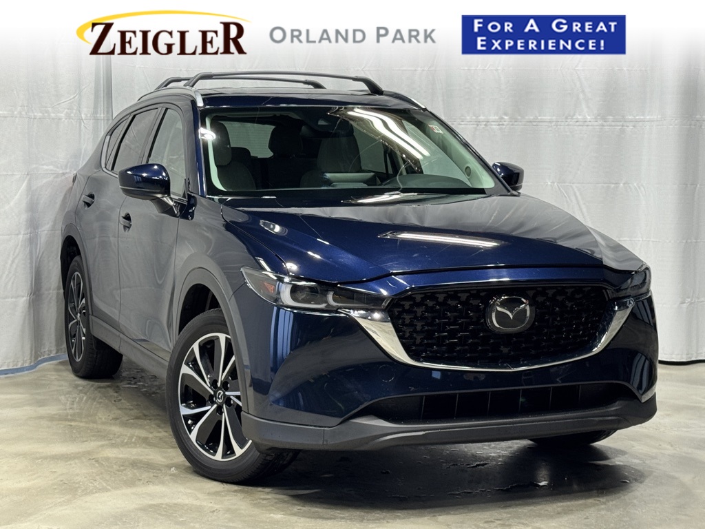 2022 Mazda CX-5 S Premium package's photo
