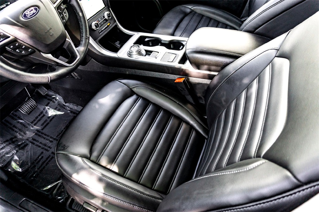 2024 Ford Edge SEL photo 13