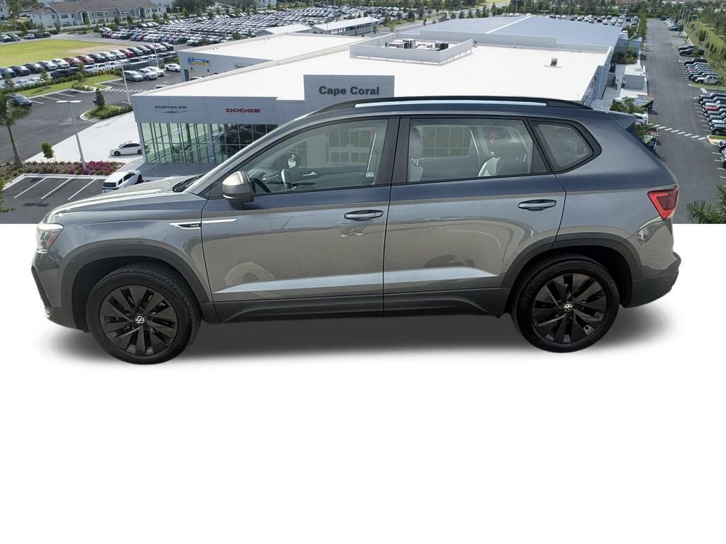 2022 Volkswagen Taos S photo 7
