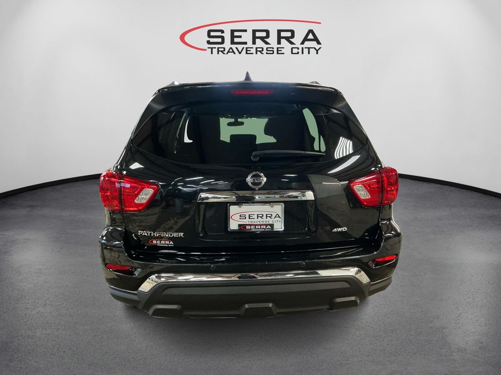 2020 Nissan Pathfinder S photo 6