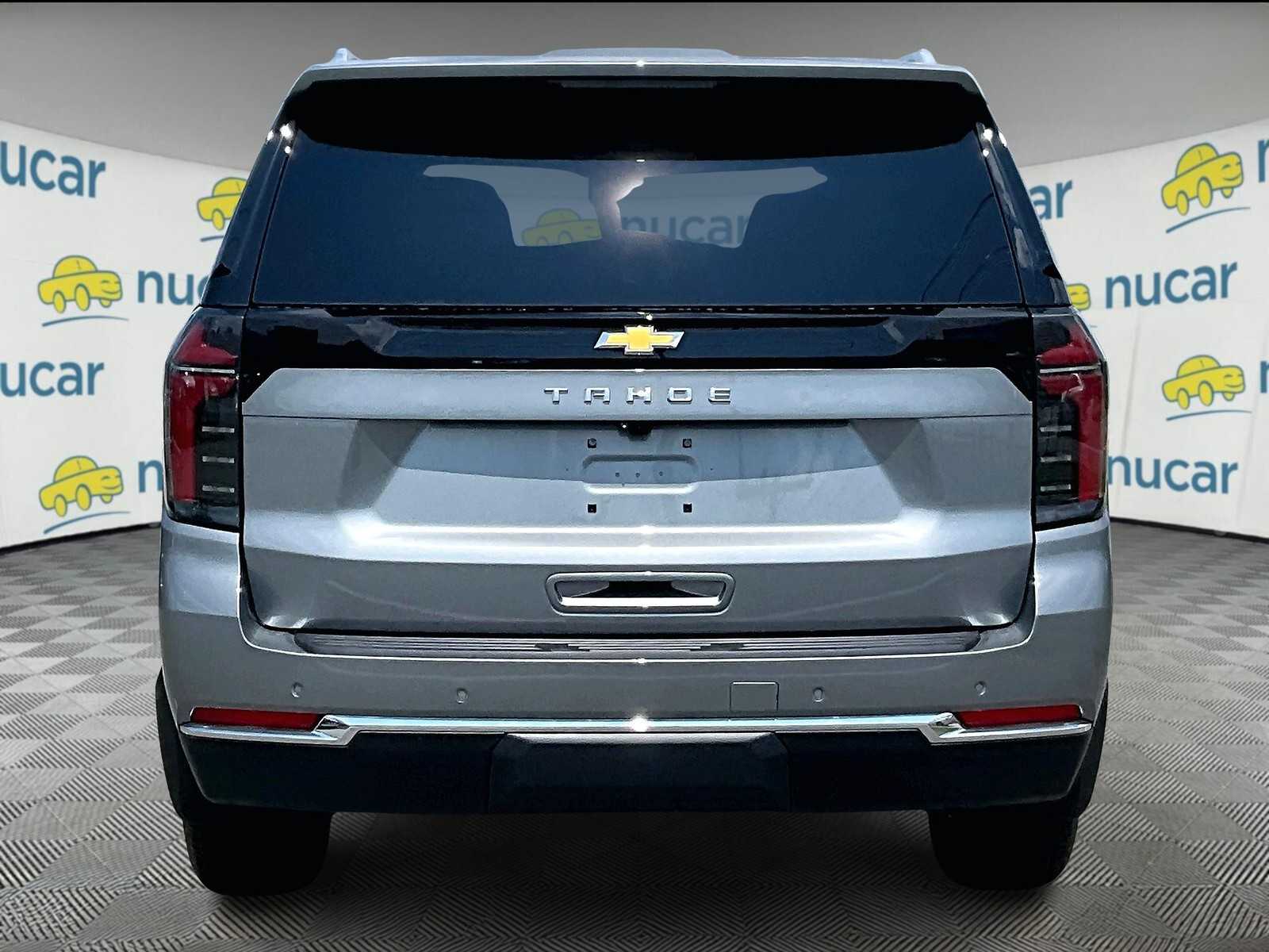 2025 Chevrolet Tahoe LS photo 5