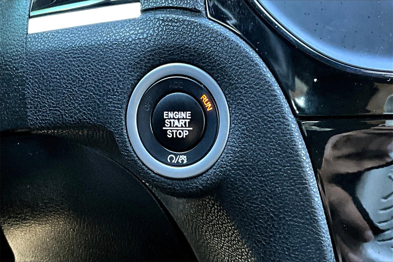 2019 Chrysler 300 S photo 25