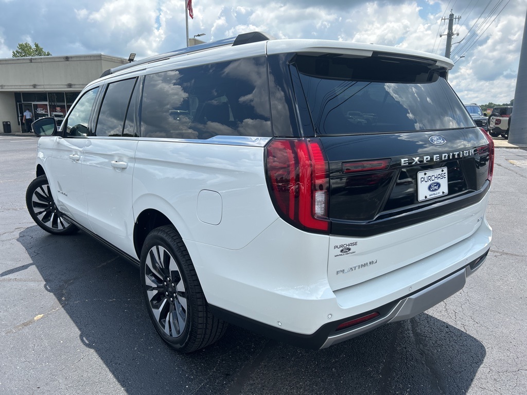 2025 Ford Expedition Platinum MAX photo 5