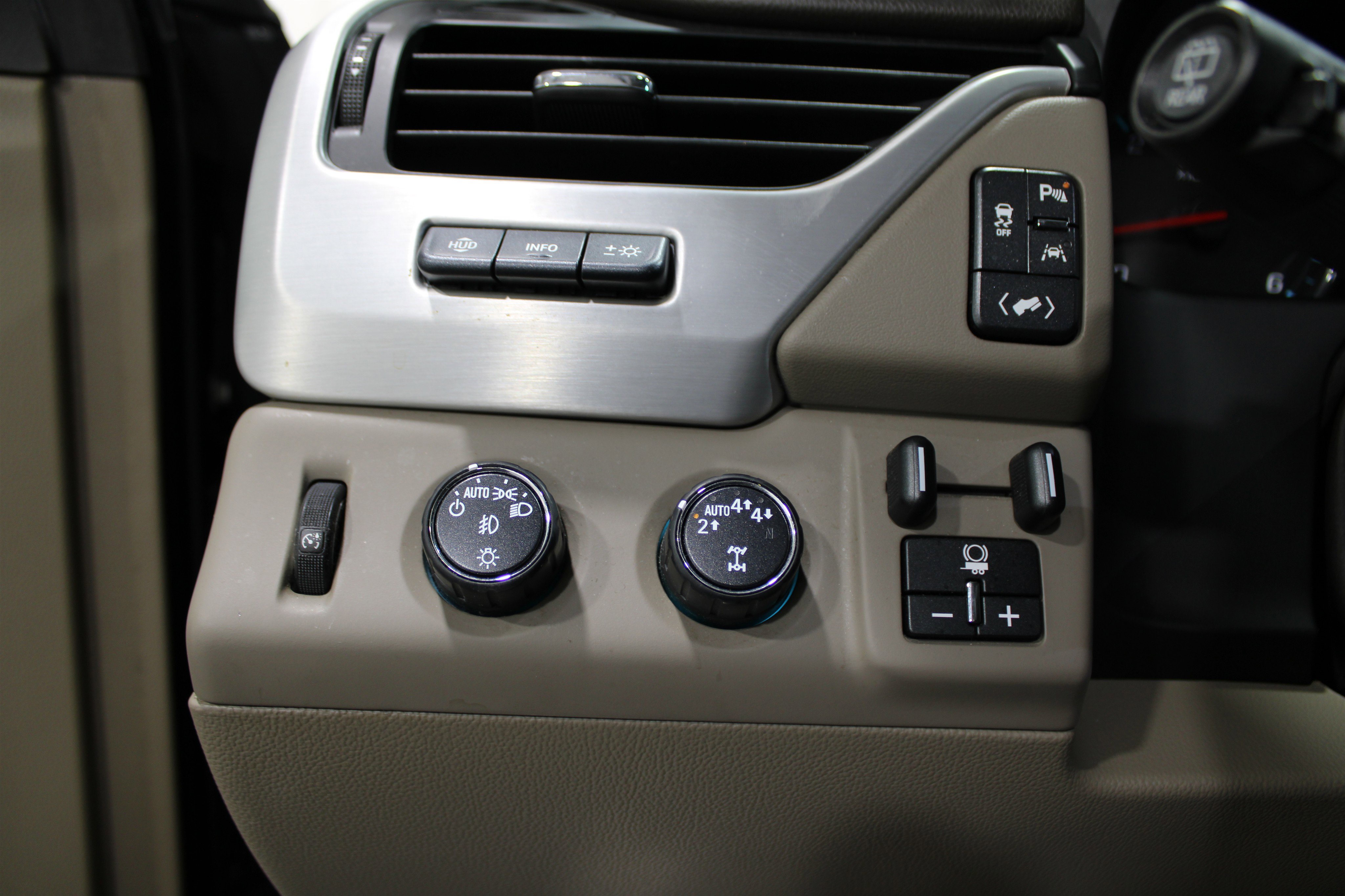 2020 Gmc Yukon SLT photo 5