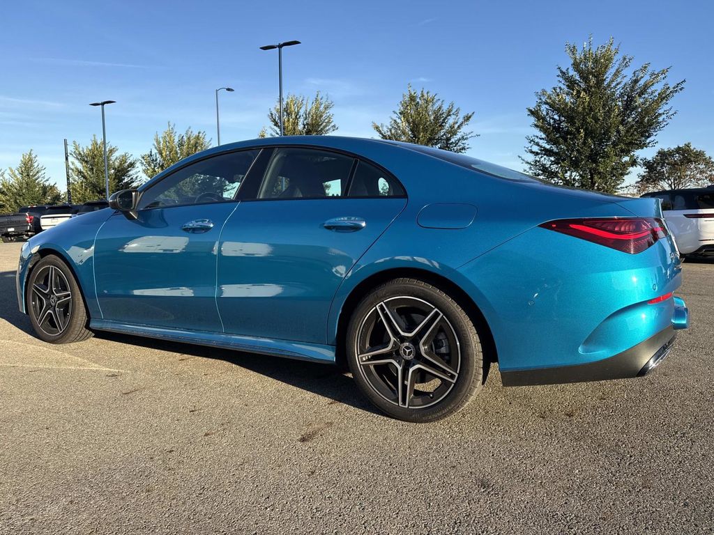 2025 Mercedes Benz CLA 250 4MATIC photo 3
