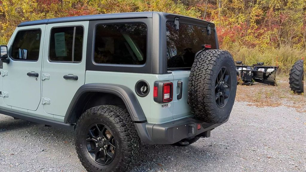 2024 Jeep Wrangler Willys photo 2