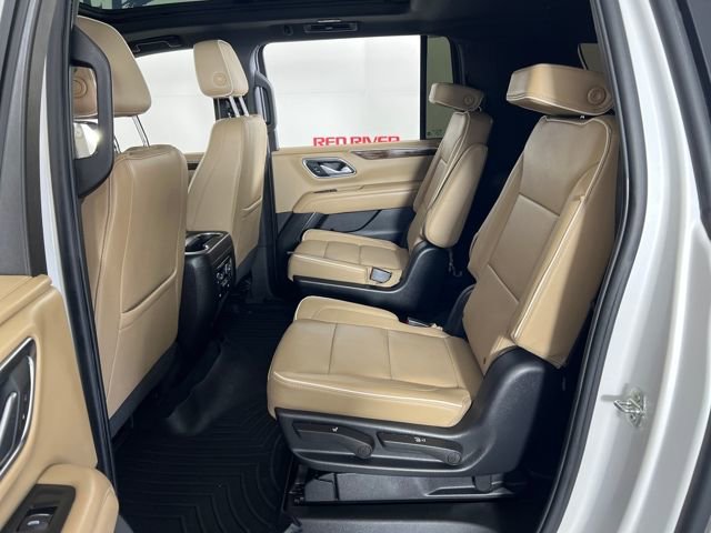2023 Chevrolet Suburban Premier photo 21