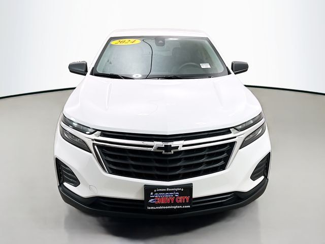 2024 Chevrolet Equinox LS photo 2