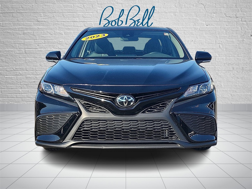 2023 Toyota Camry SE photo 2