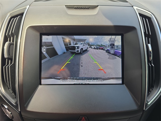 2020 Ford Edge Titanium photo 20