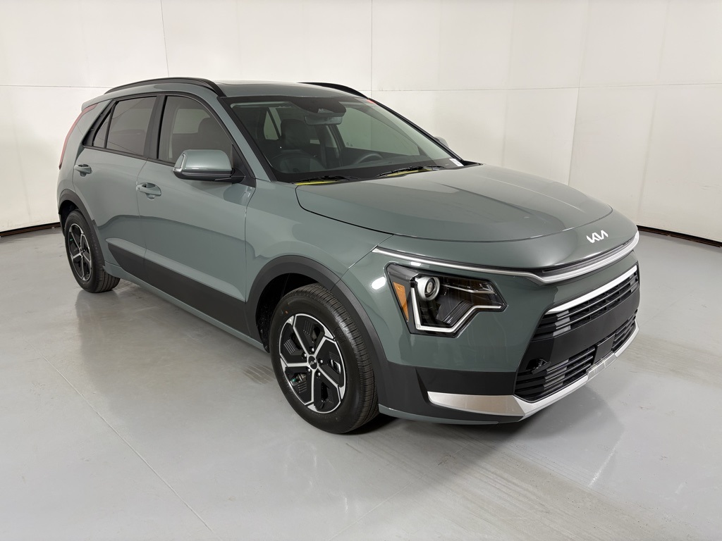 2026 Kia Niro EX photo 2