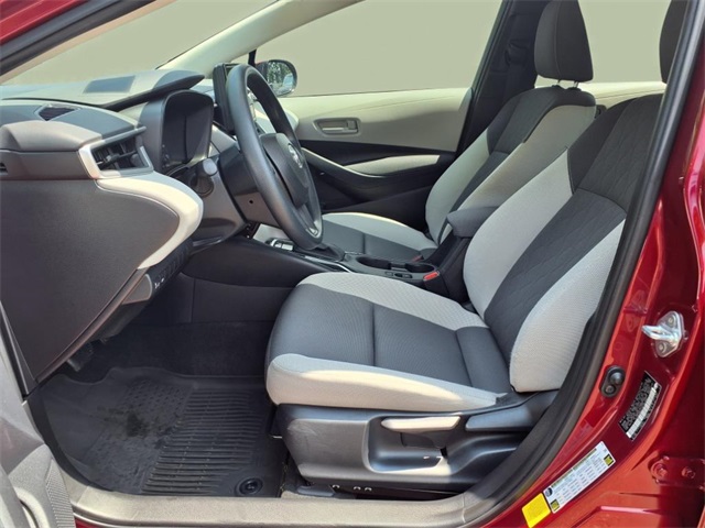 2024 Toyota Corolla LE photo 3