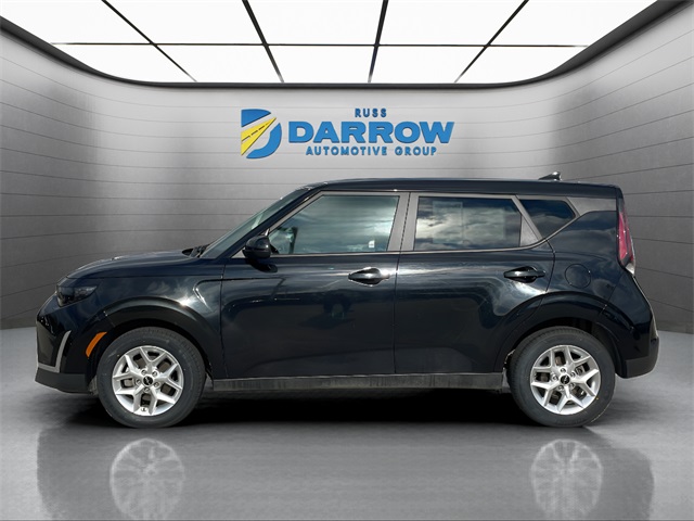 2023 Kia Soul LX photo 2