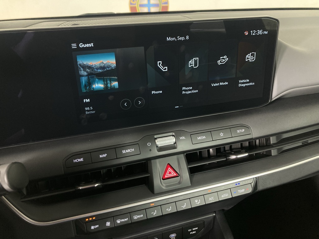 2025 Kia K4 LXS photo 2