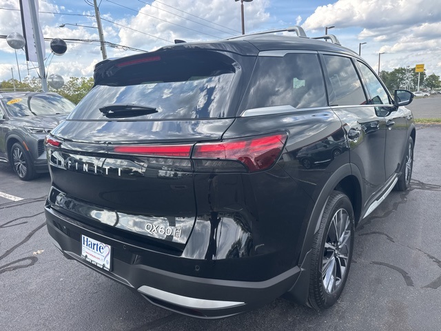 2026 Infiniti QX60 Luxe AWD photo 3