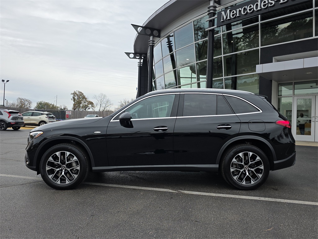 2025 Mercedes Benz GLC 350e 4MATIC photo 2