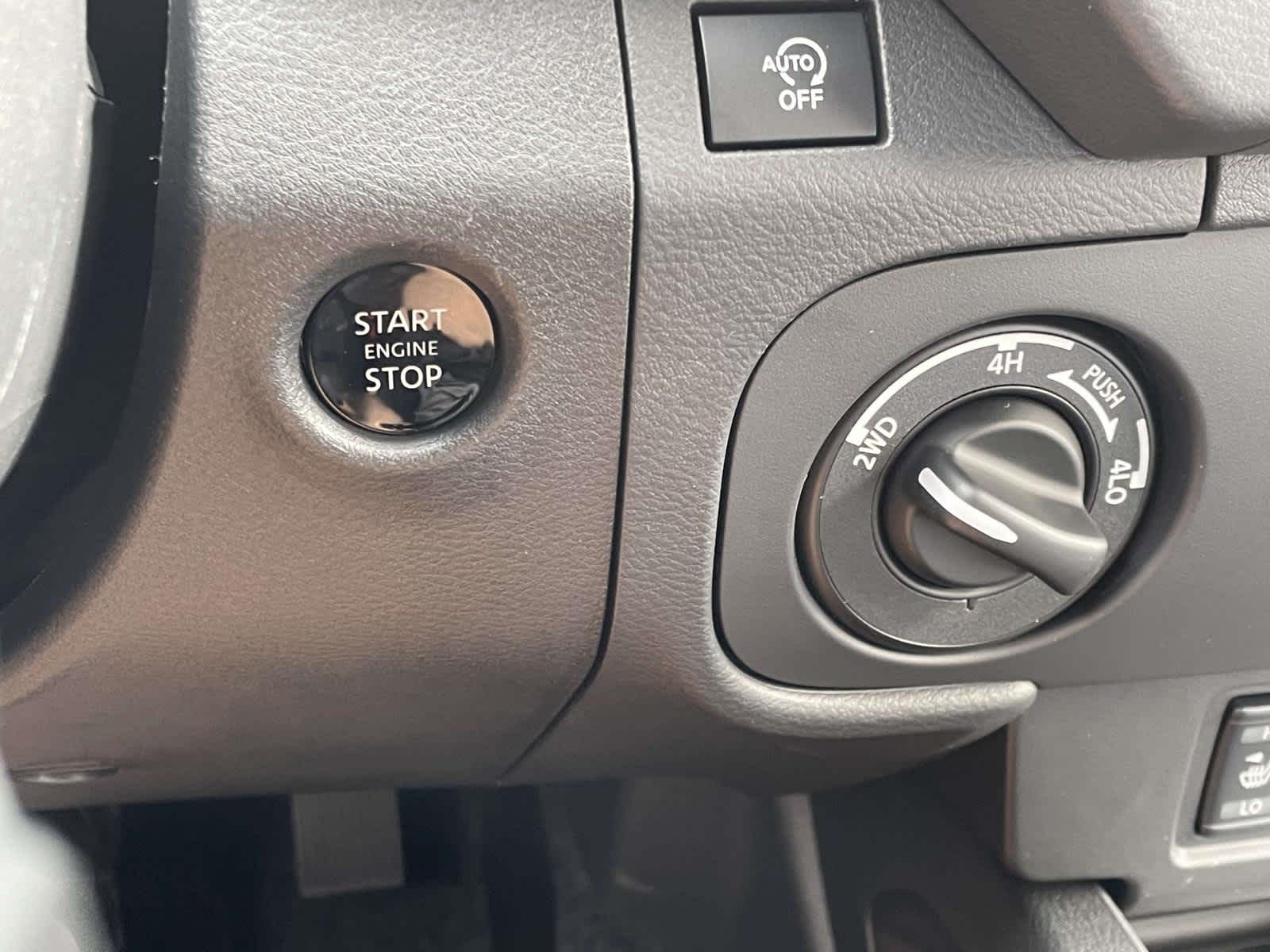 2026 Nissan Frontier Crew Cab SV photo 32