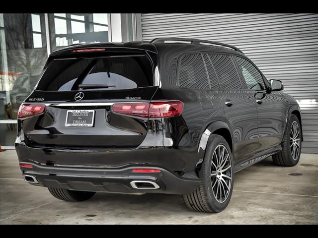 2025 Mercedes Benz GLS 450 4MATIC photo 5