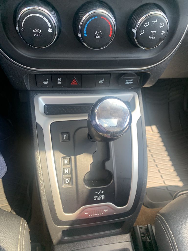 2014 Jeep Compass Latitude photo 18