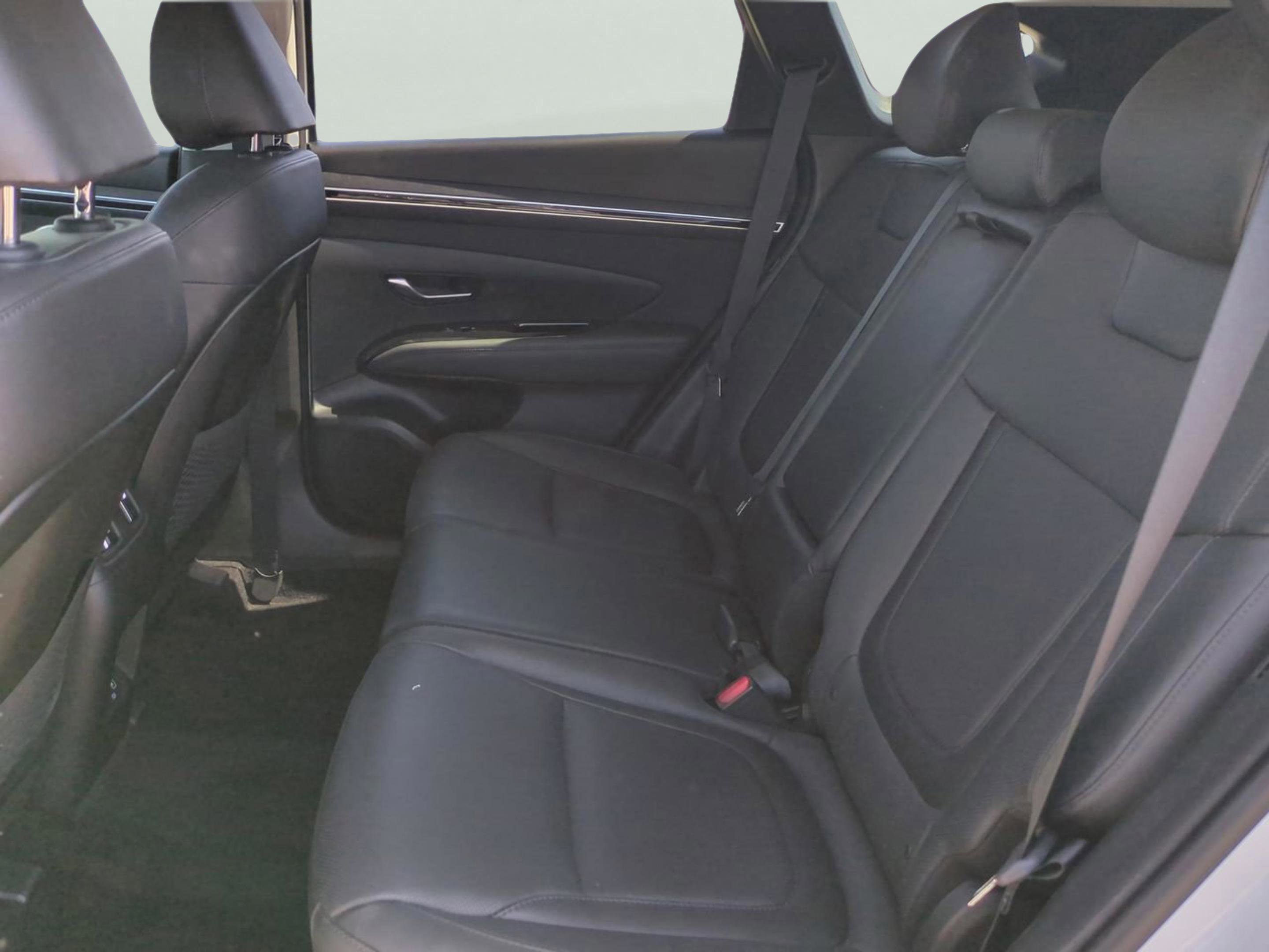 2022 Hyundai Tucson Limited photo 9