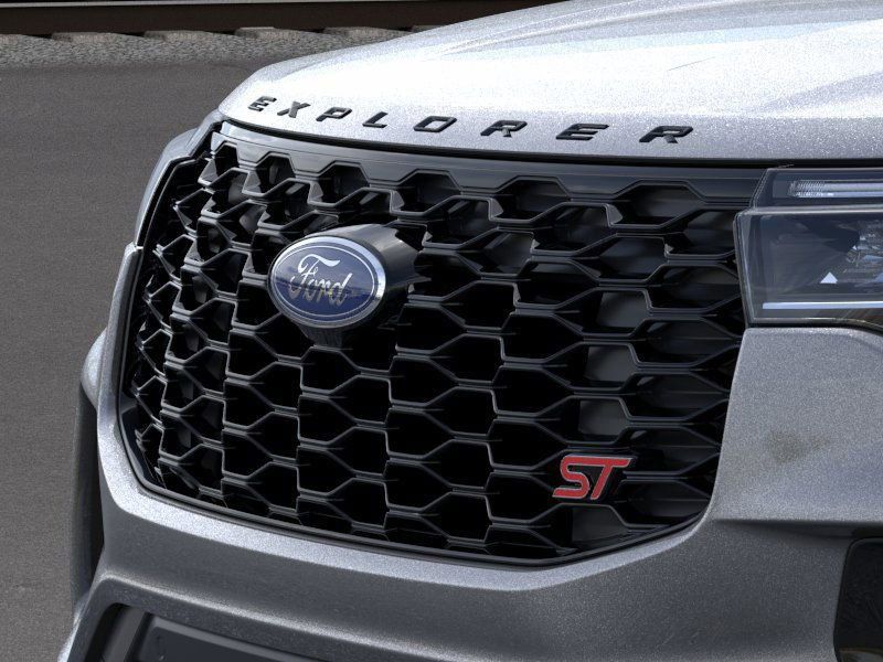 2025 Ford Explorer ST photo 11