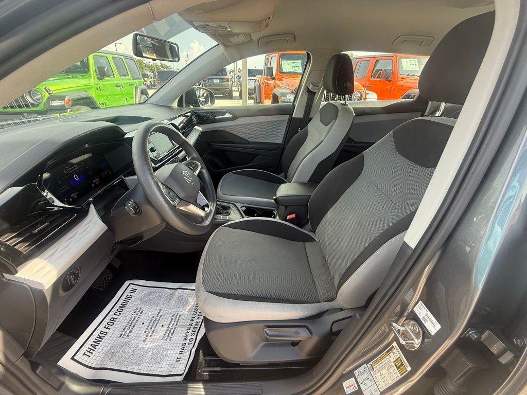 2022 Volkswagen Taos S photo 9