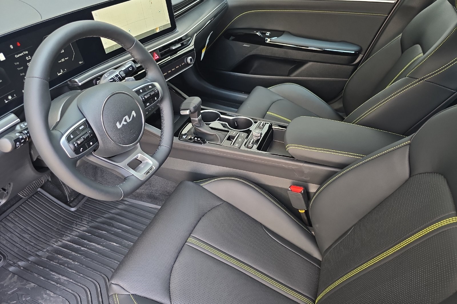 2026 Kia K5 GT photo 6