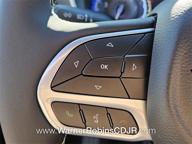 2025 Chrysler Voyager LX photo 23
